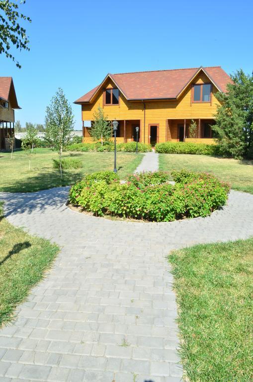 Panska Hata Hotel Nyzhnya Khortytsya Exterior foto